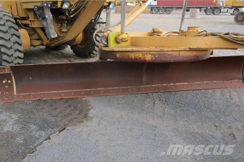 CAT 140H Motoniveladoras