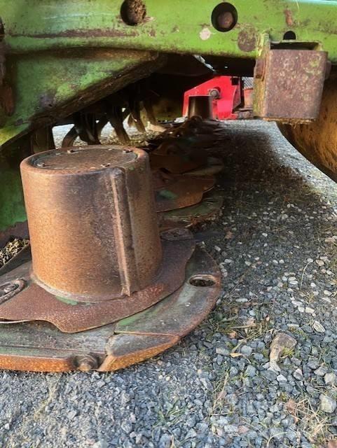 Krone EasyCut F320CV Gadanheiras