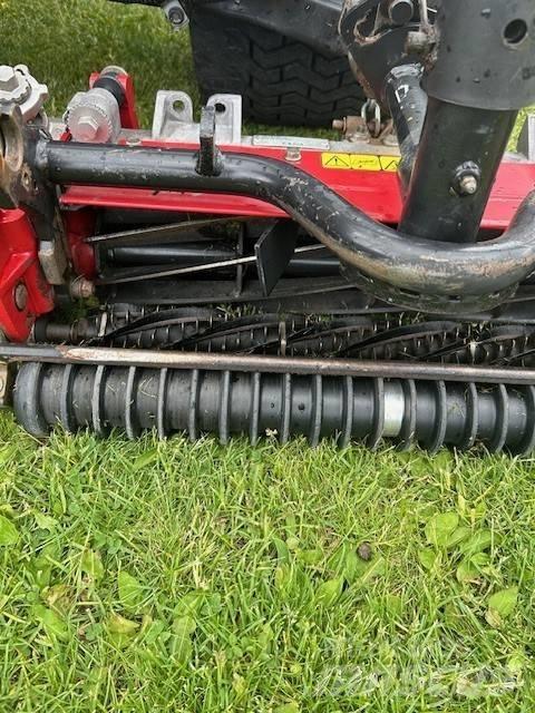 Toro RM 5410 AWD Corta-Relvas Fairway