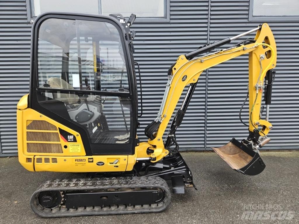 CAT 301.7 D Miniescavadeiras