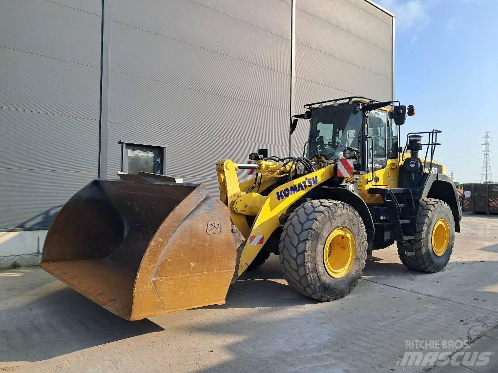 Komatsu WA380-8E0 Carregadeiras de rodas