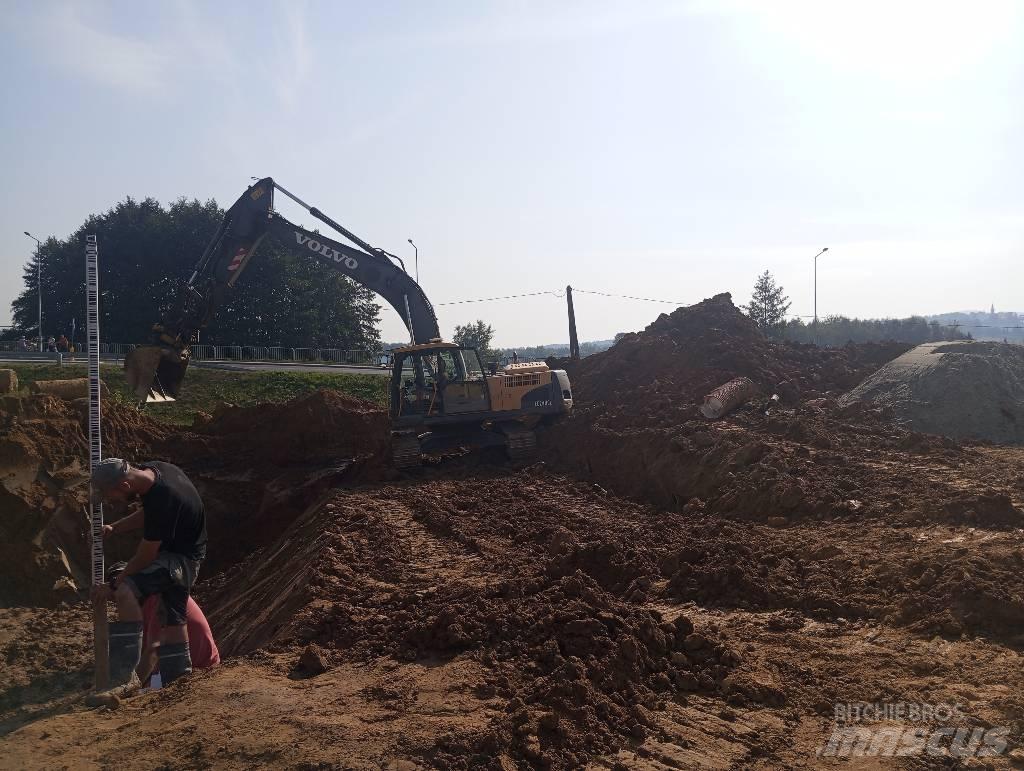 Volvo EC 240 C LD Escavadeiras de esteiras
