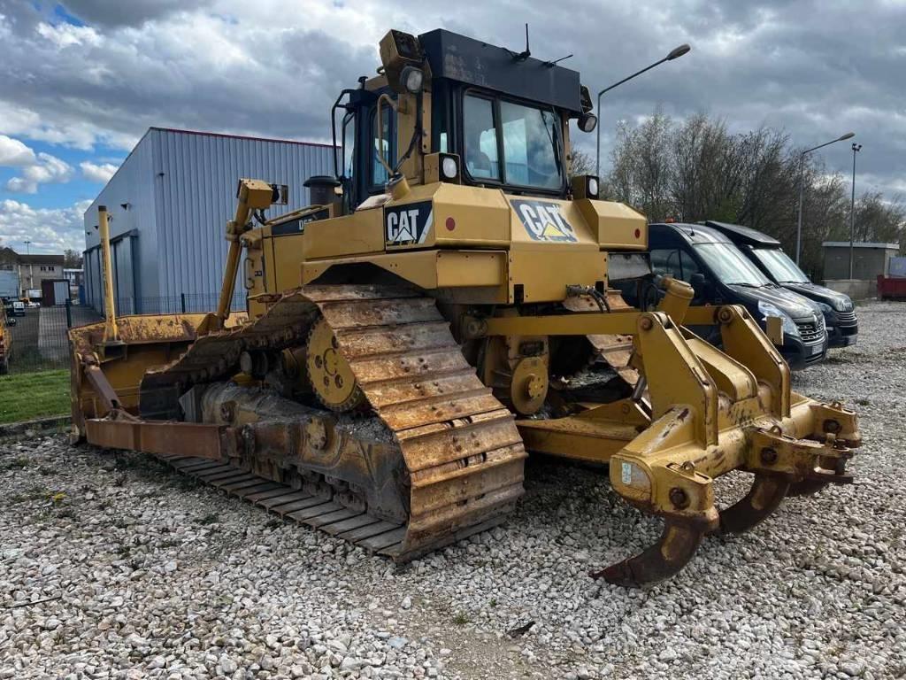 CAT D 6 T LGP Dozers - Tratores rastos