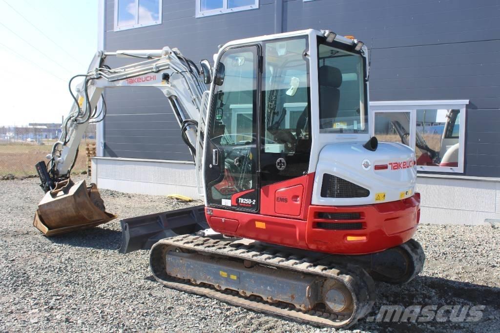 Takeuchi TB 250 Miniescavadeiras
