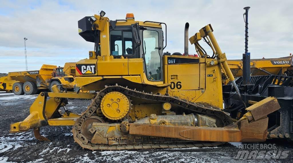 CAT D 6 T XL Dozers - Tratores rastos