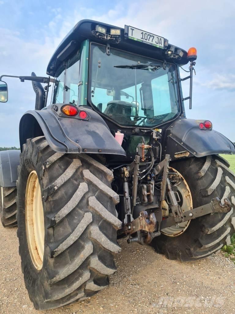 Valtra T 173 HiTech Tratores Agrícolas usados