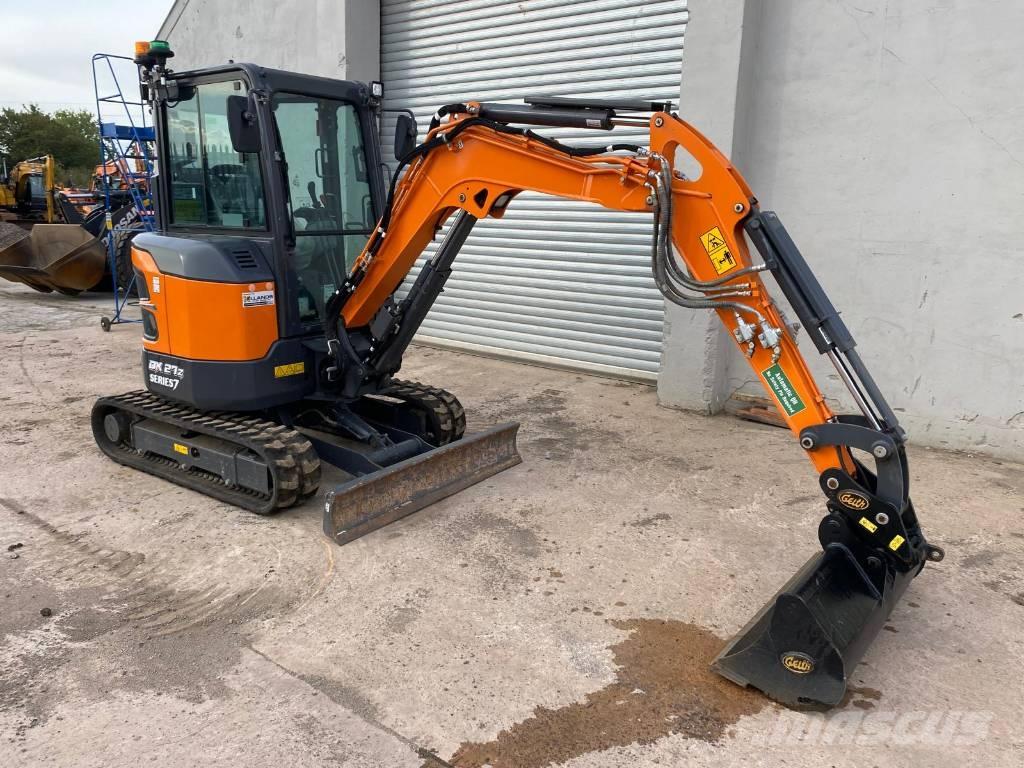 Develon DX 27 Z-7 Miniescavadeiras