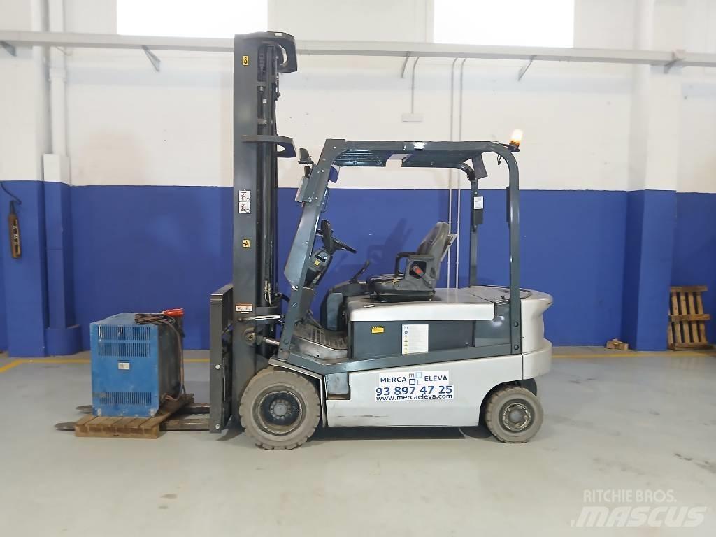 Nissan GQ02 L 30 CU Empilhadores eléctricos