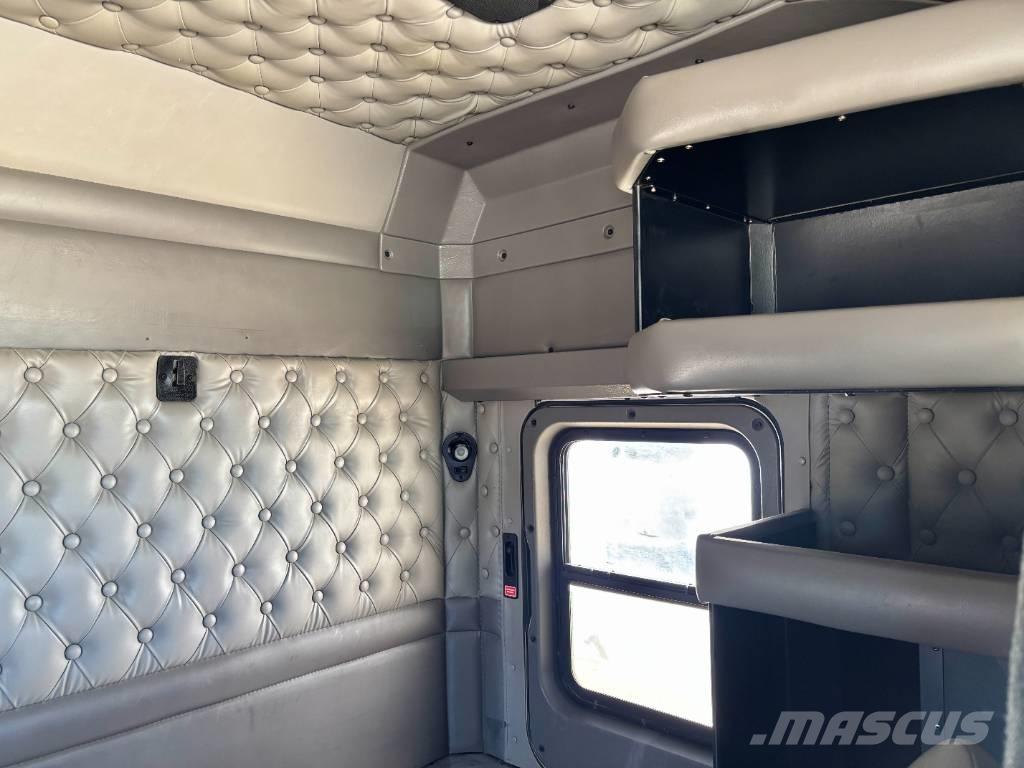 Kenworth T800 Cavalos Mecânicos