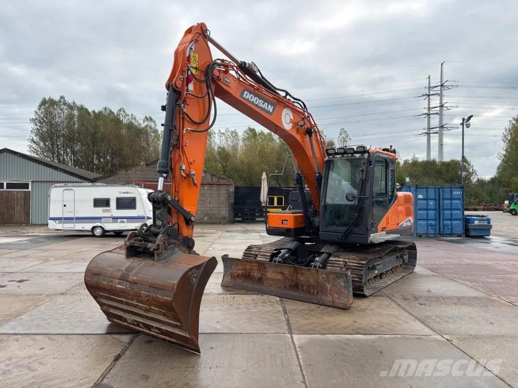 Doosan DX140LC-7 Escavadeiras de esteiras