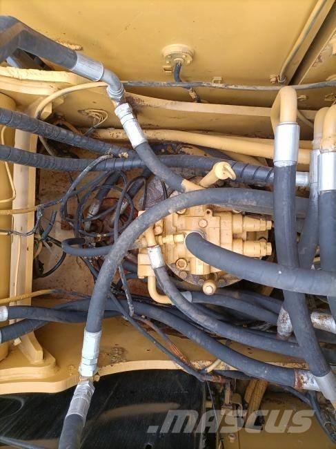 CAT 325 D Escavadeiras de esteiras