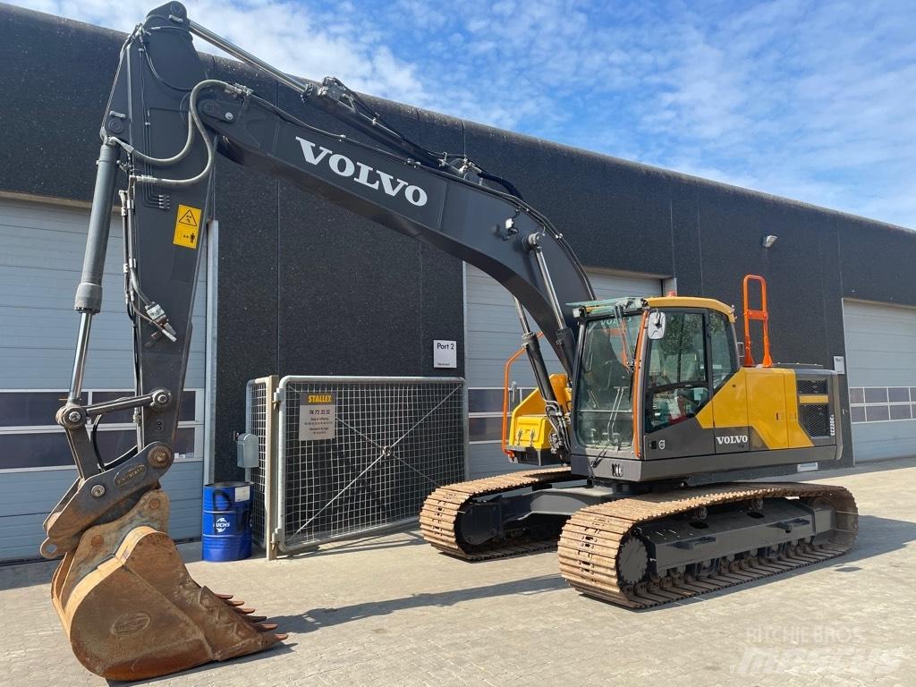 Volvo EC220E Escavadeiras de esteiras