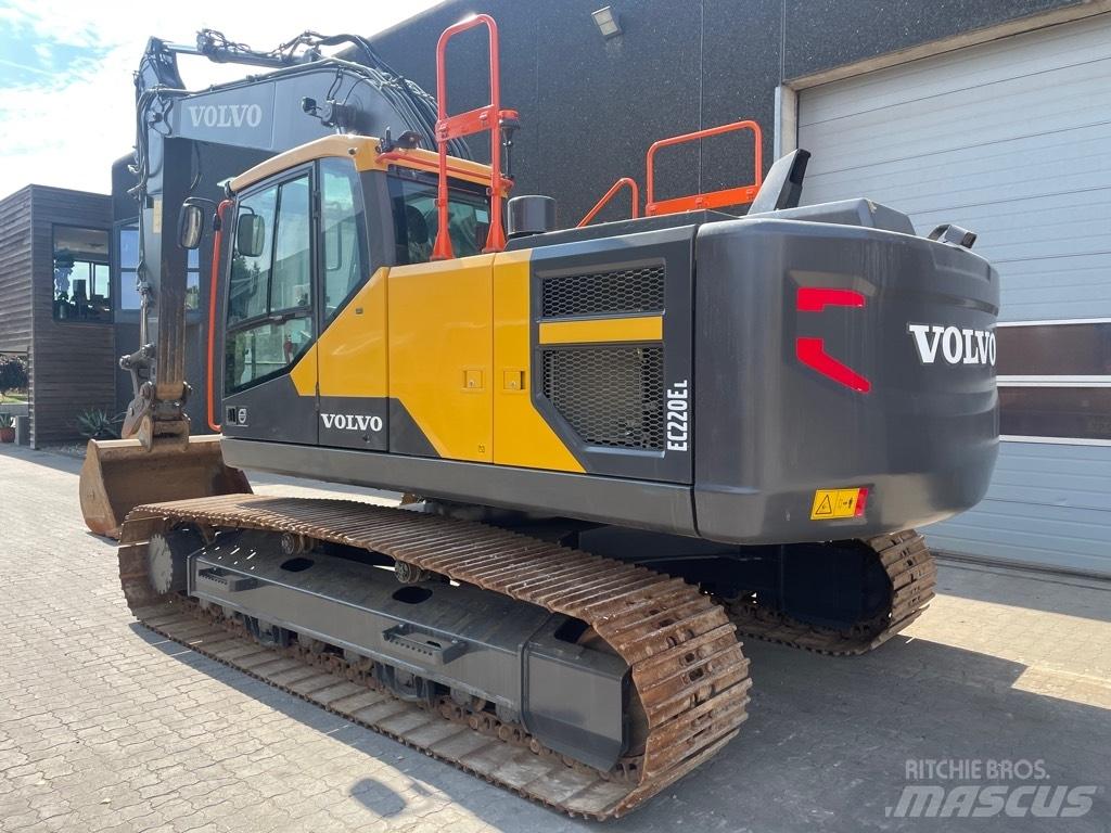 Volvo EC220E Escavadeiras de esteiras