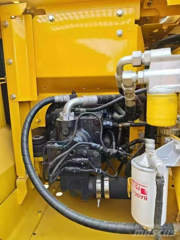 Komatsu 130LC-7 Escavadeiras de esteiras