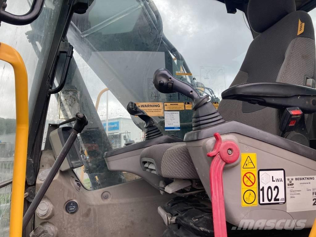 Volvo EC 220 DL Escavadeiras de esteiras