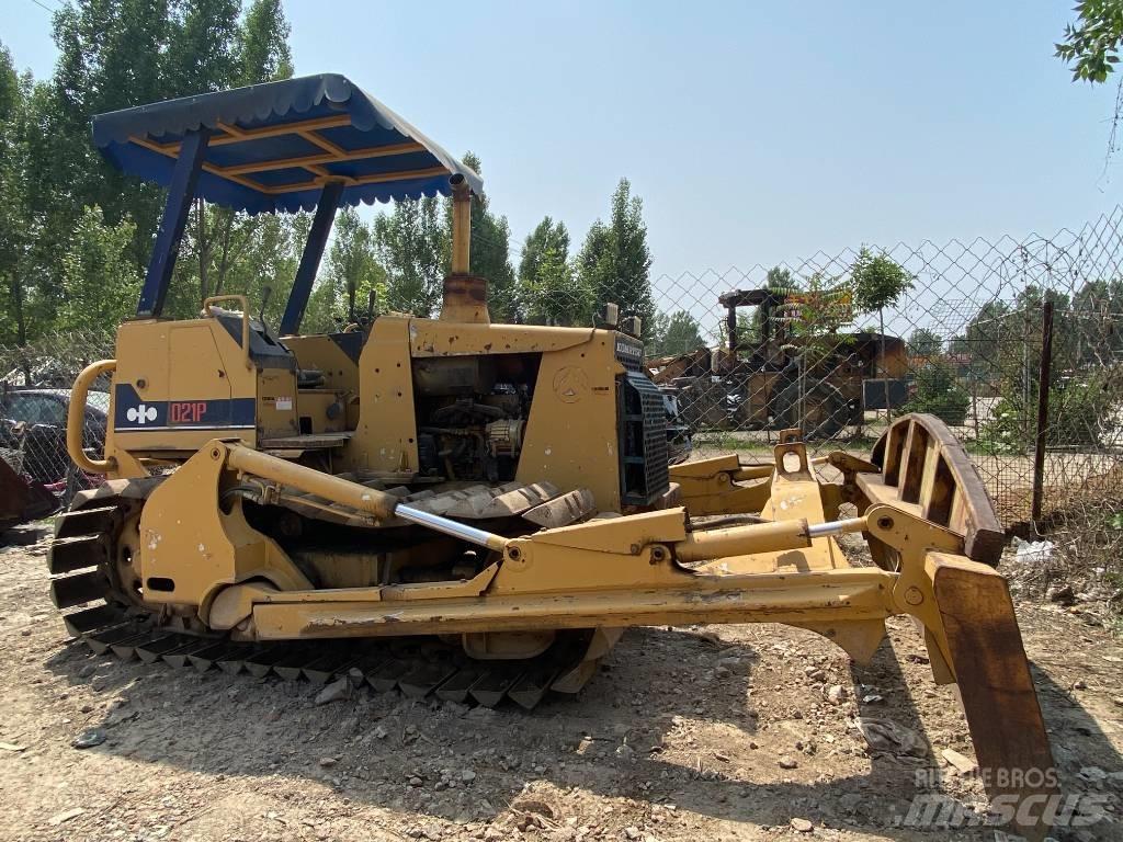 Komatsu D21P-6 Dozers - Tratores rastos