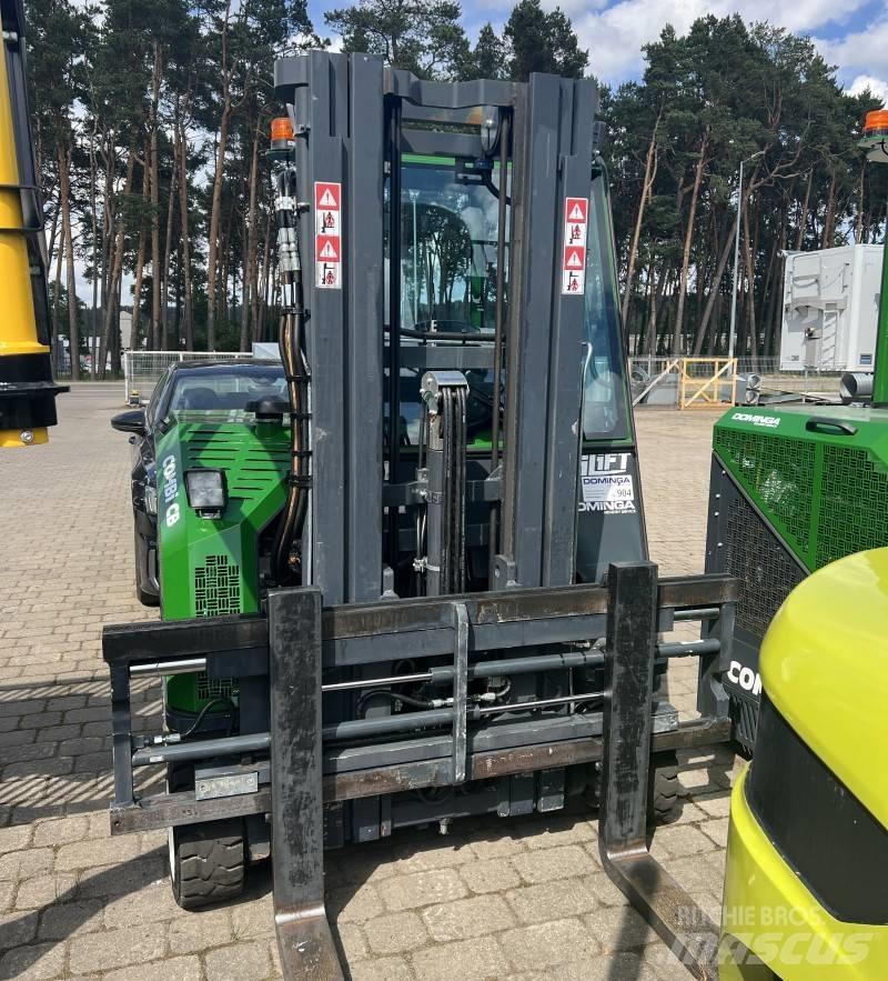 Combilift CB2500 Empilhadores de 4 vias