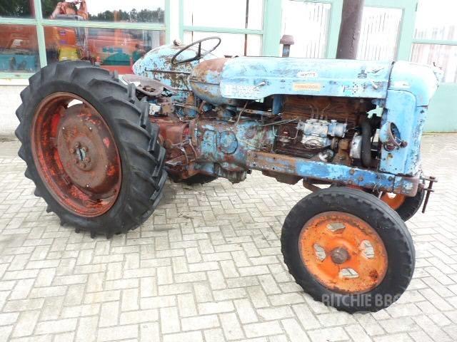 Fordson Major Tratores Agrícolas usados