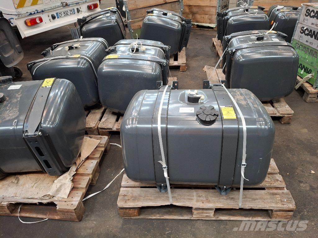 Mercedes-Benz 290L Tanques de combustível e aditivos