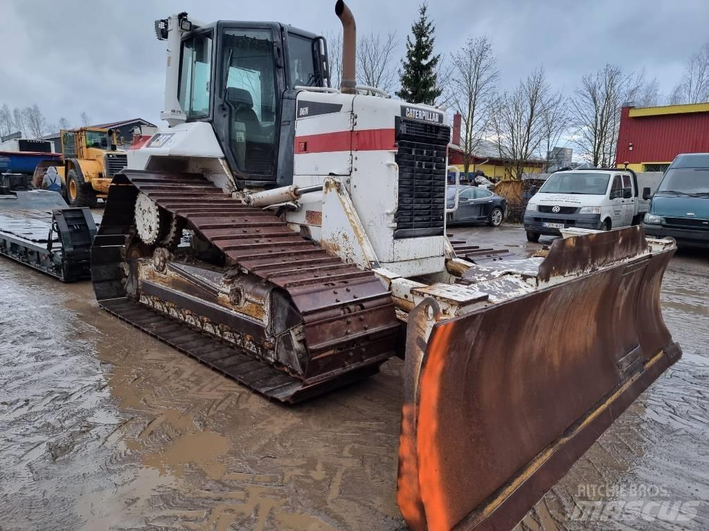 CAT D 6 N LGP Dozers - Tratores rastos