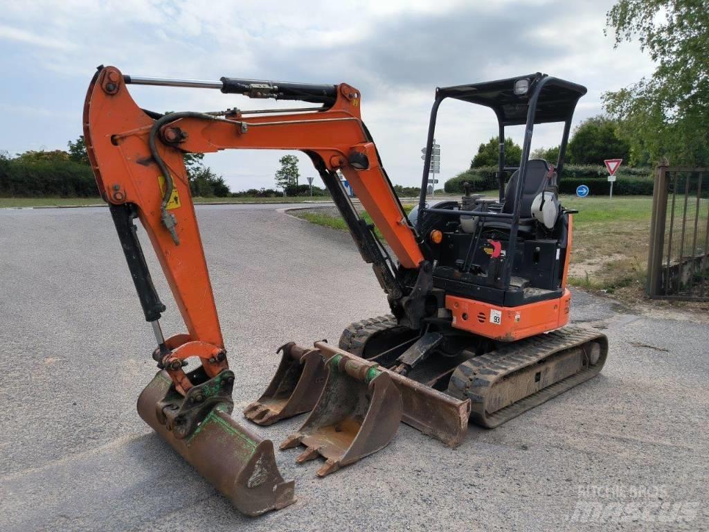 Hitachi ZX 26 U-5 A Miniescavadeiras