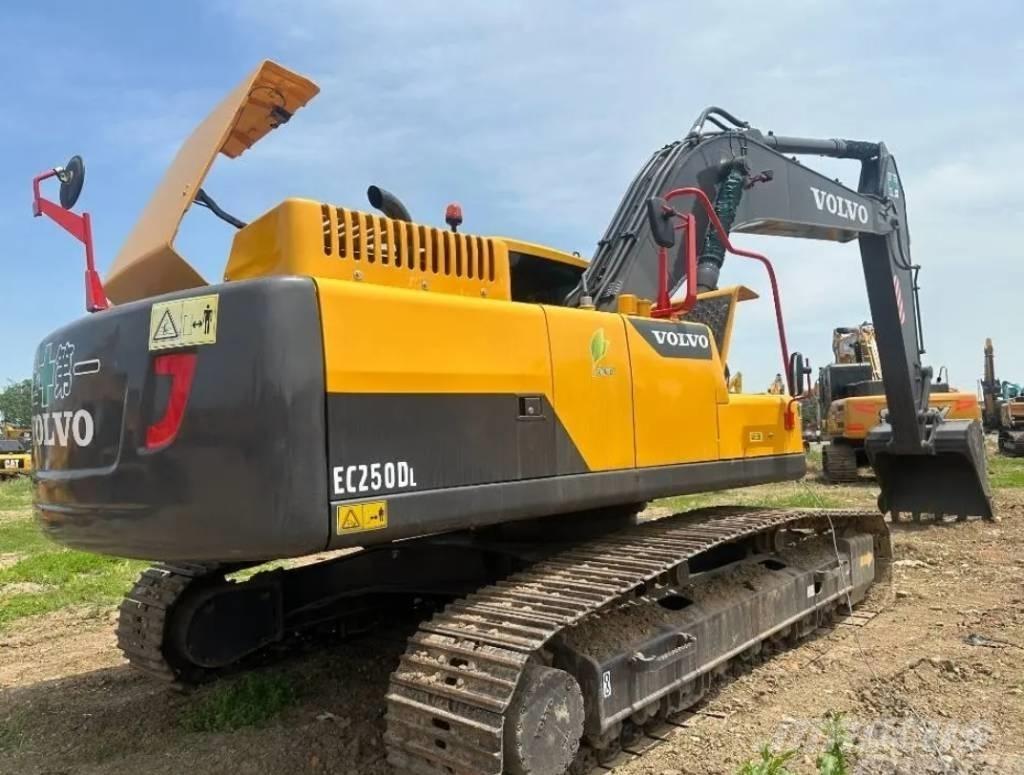 Volvo EC 250 D L Escavadeiras de esteiras
