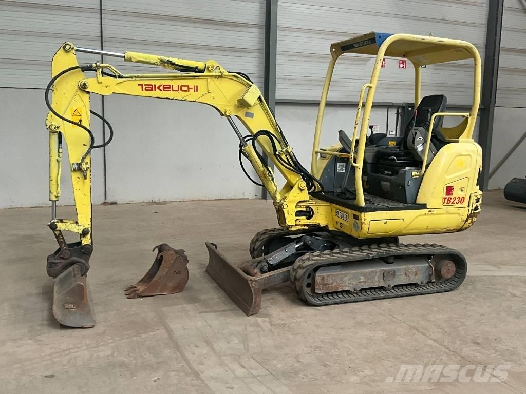Takeuchi TB 230 Miniescavadeiras
