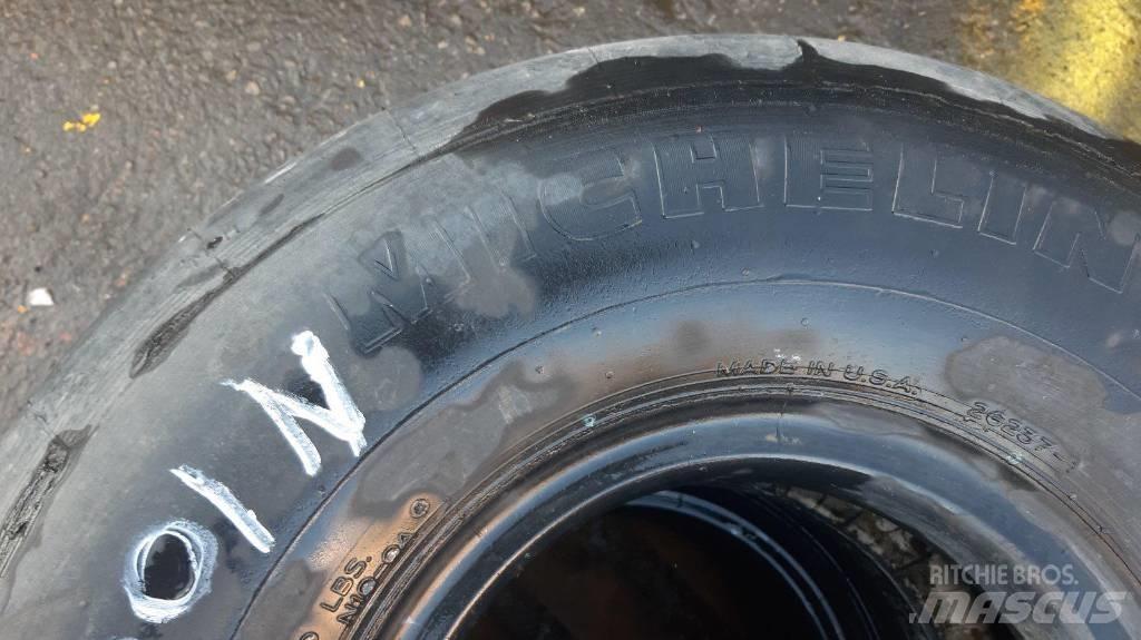 Michelin H 31X130-12 Pneus