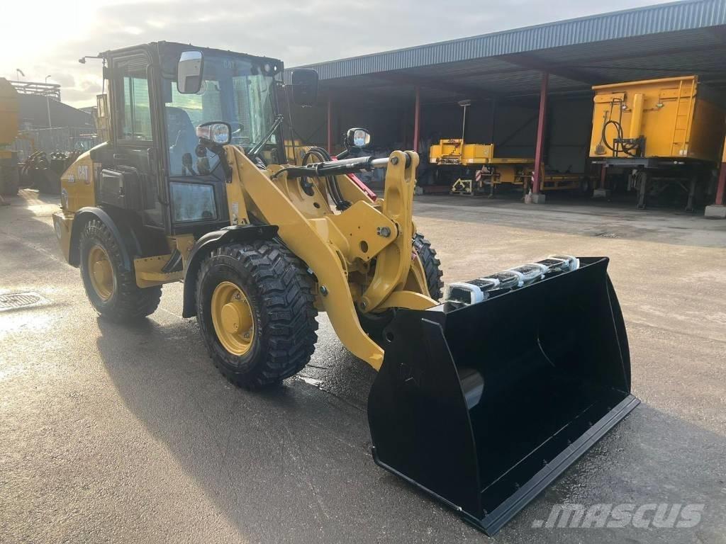 CAT 906 Carregadeiras de rodas