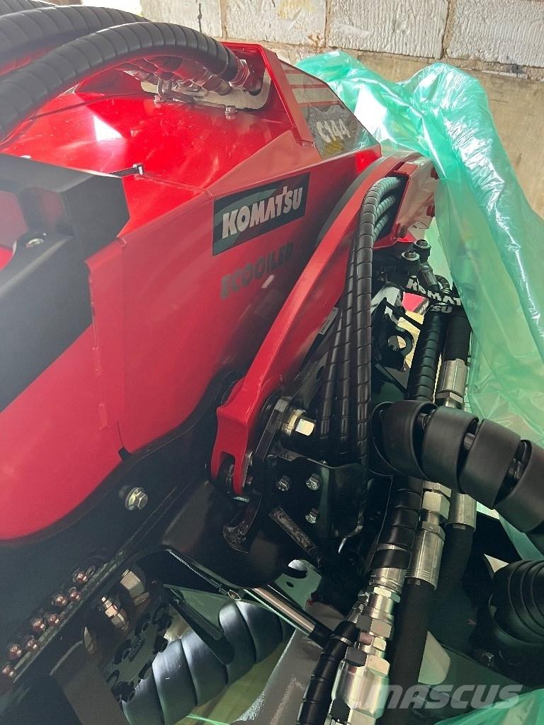 Komatsu C 144 Desgalhadores