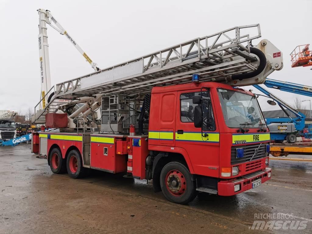 Bronto 28-2-T1 Plataformas aéreas montadas em camião