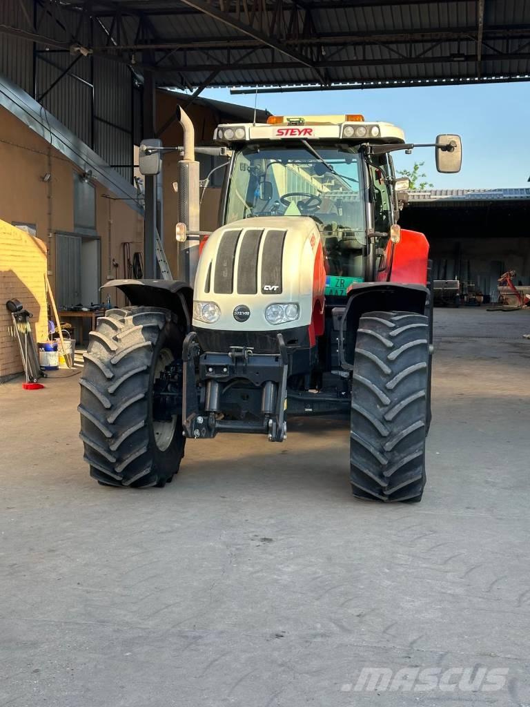 Steyr CVT 6225 Tratores Agrícolas usados