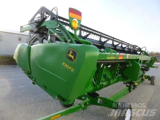 John Deere 630 F Ceifeiras debulhadoras compactas