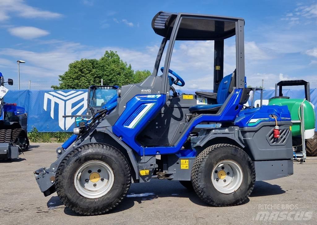 Multione EZ7 - BEG Minicarregadeiras