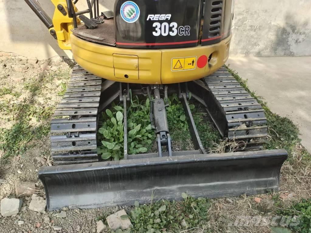 CAT 303 CR Miniescavadeiras