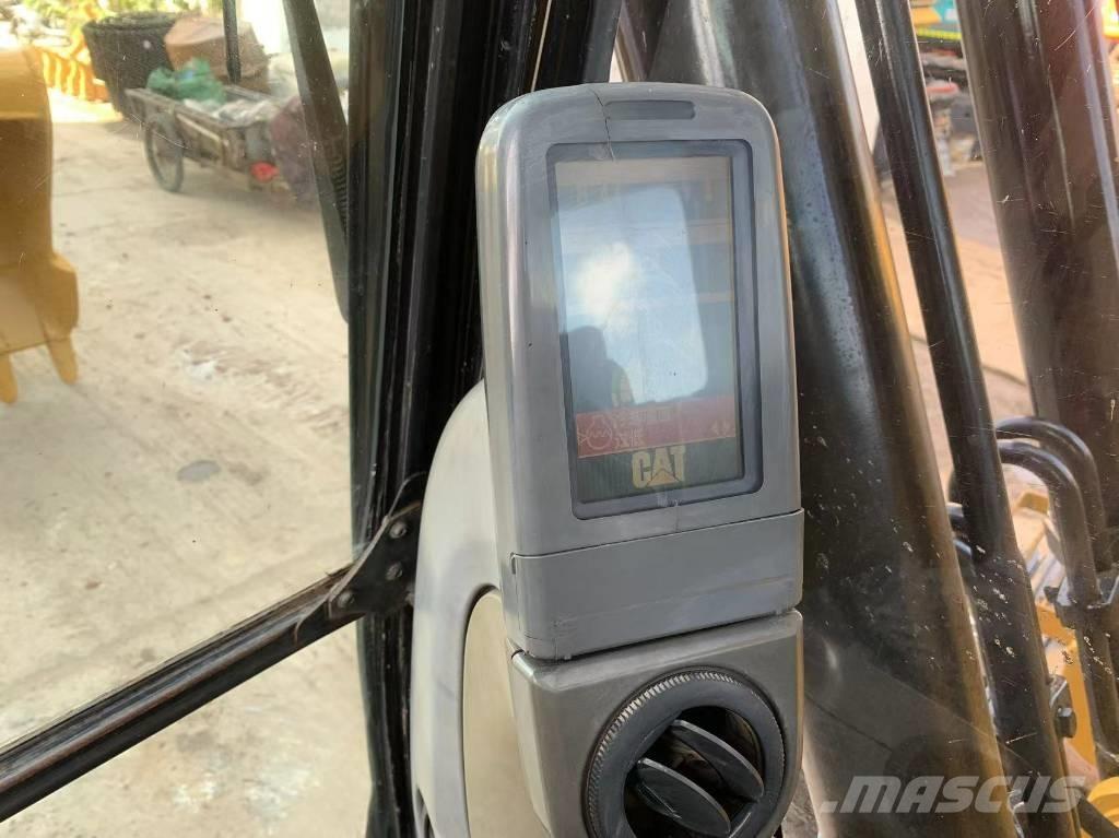 CAT 320D Escavadeiras de esteiras