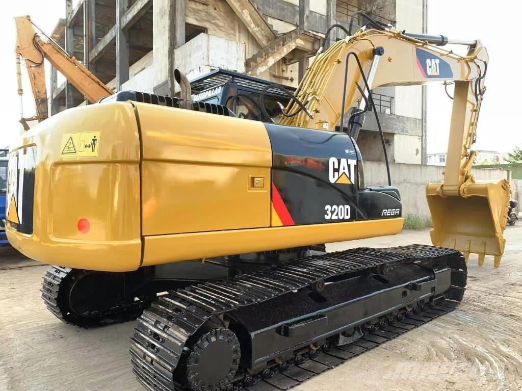 CAT 320D Escavadeiras de esteiras