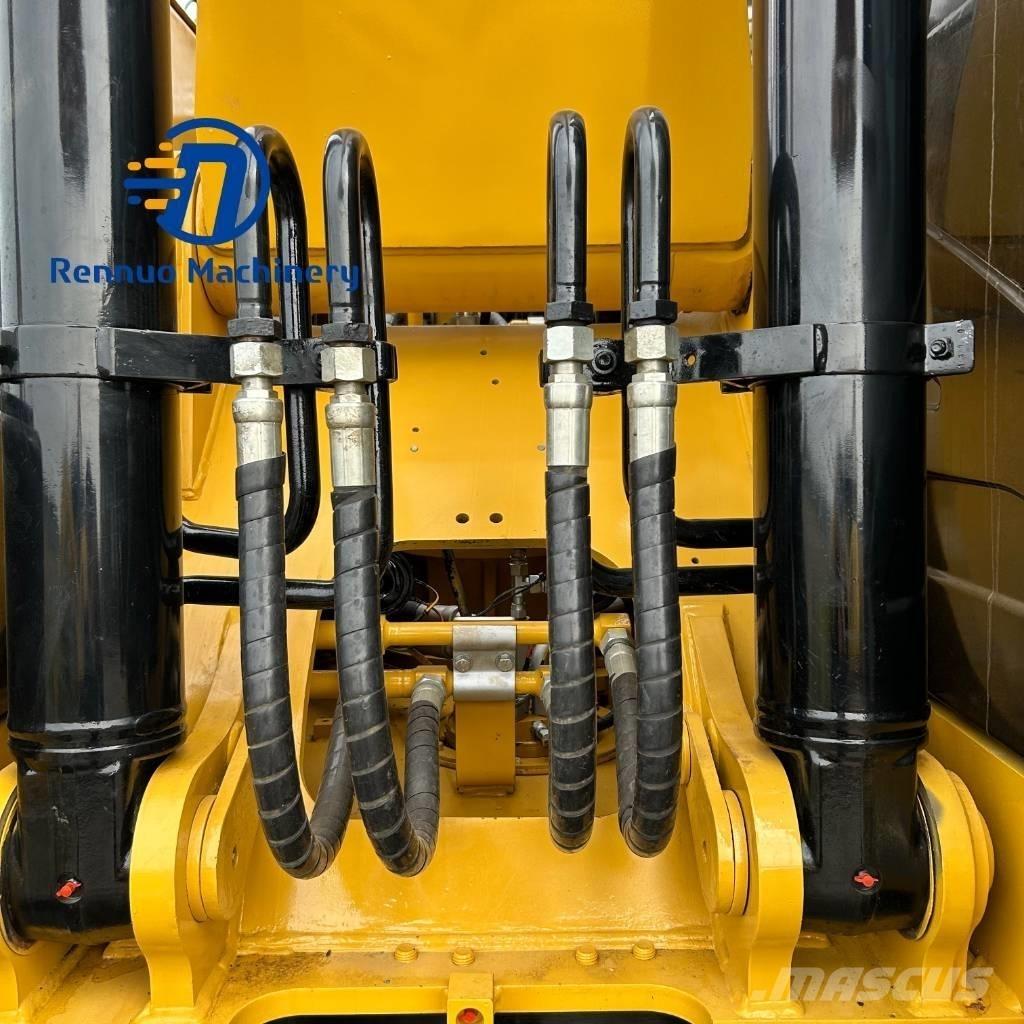 CAT 320D2 Escavadeiras de esteiras