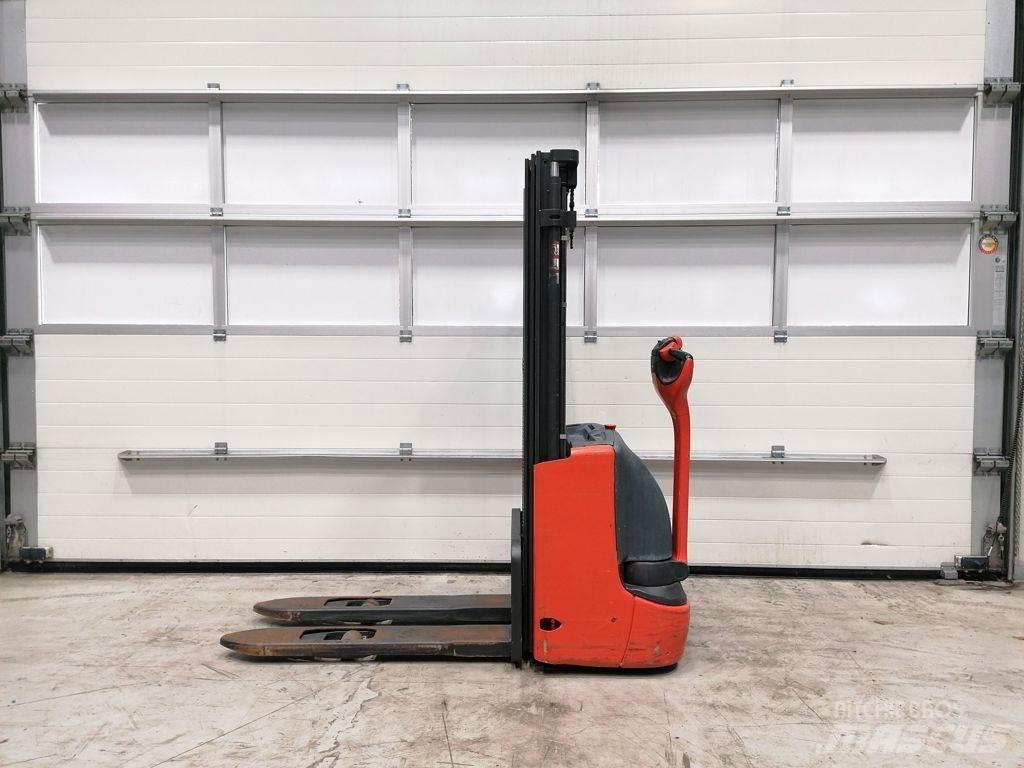 Linde L10 Empilhador para operador externo