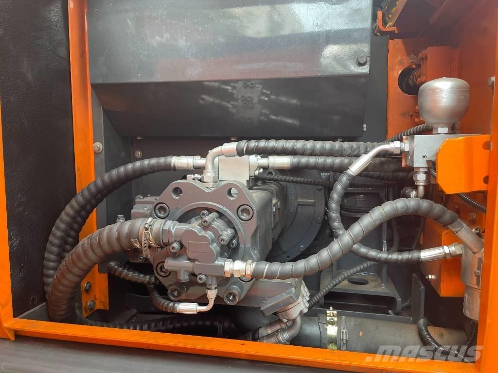 Doosan DX 225 LCA Escavadoras Midi 7t - 12t
