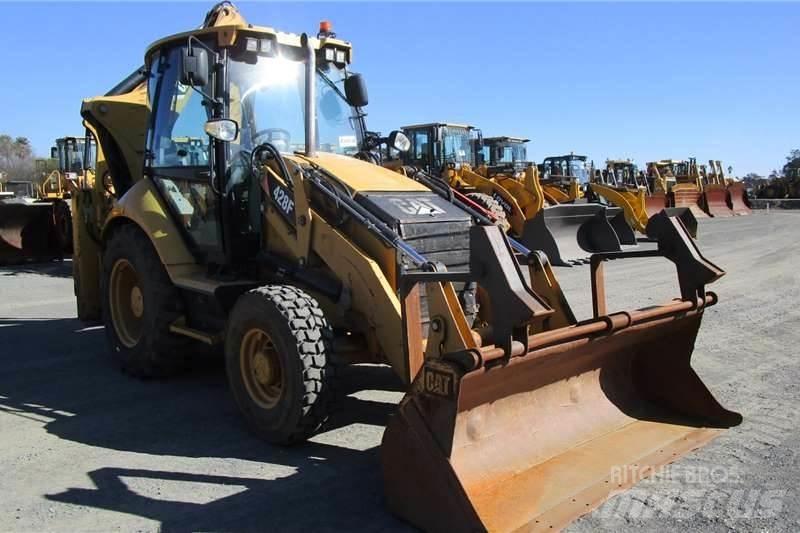 CAT 428F Retroescavadeiras