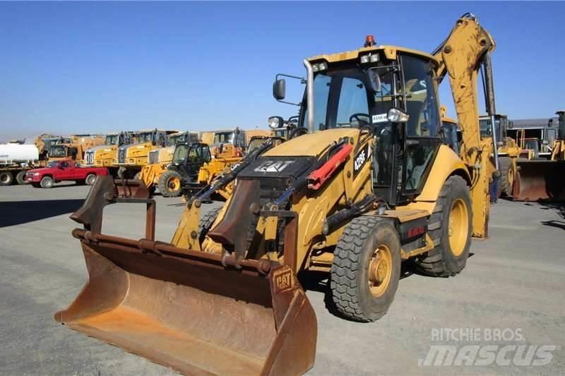 CAT 428F Retroescavadeiras