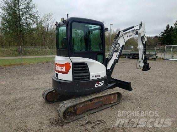 Bobcat E 26 Miniescavadeiras