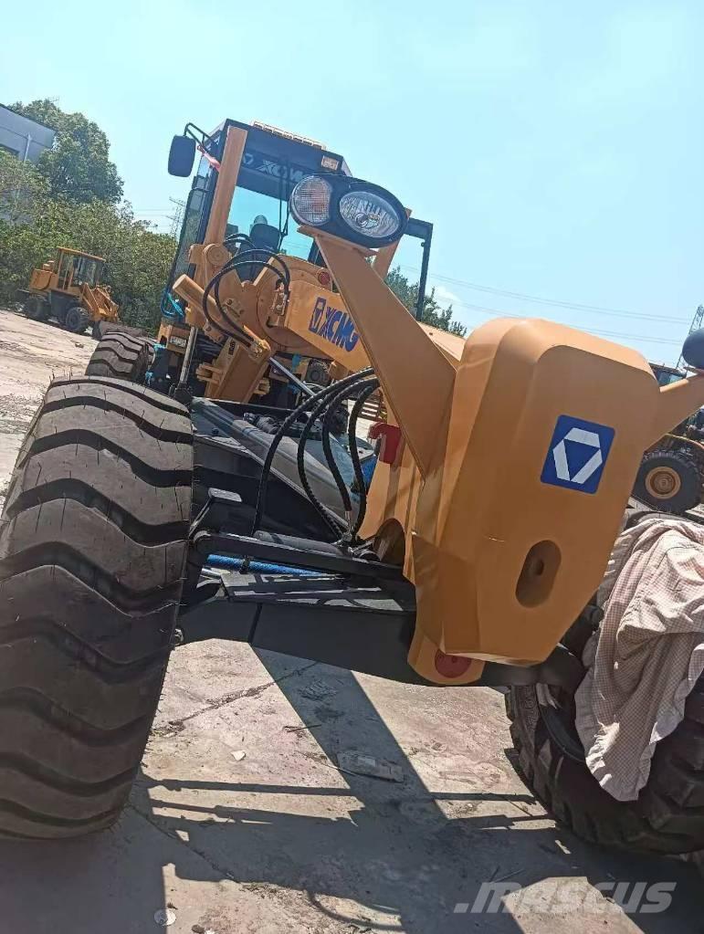 XCMG GR 1803 Motoniveladoras