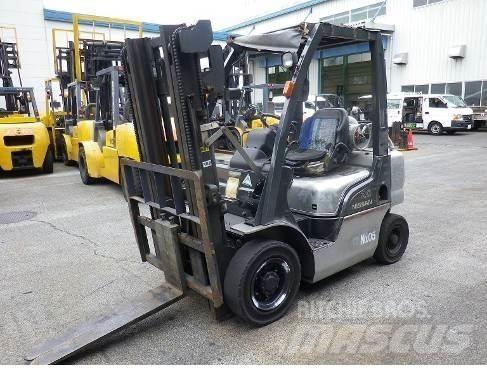 Nissan PL02A20D Empilhadores a gás