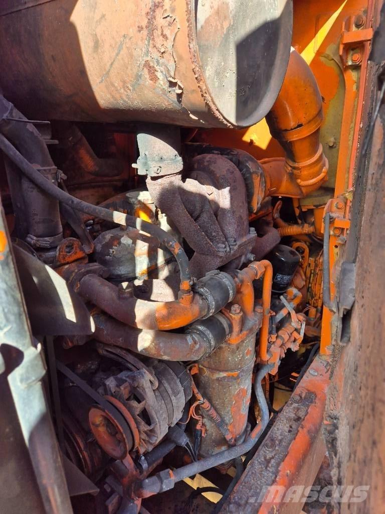 Hitachi FR 130 Carregadeiras de rodas