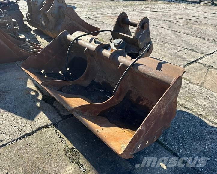 Hitachi ZX170-5B Retroescavadoras