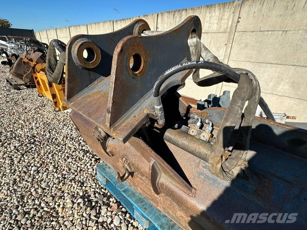 Hitachi ZX170-5B Retroescavadoras