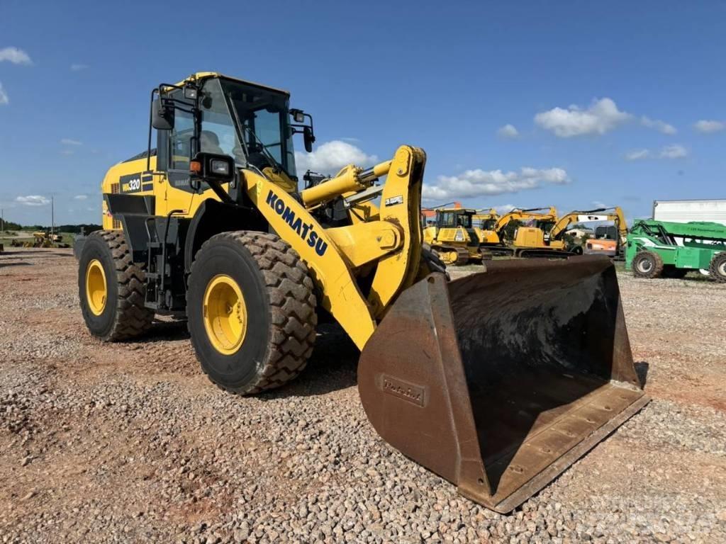 Komatsu WA 320 Carregadeiras de rodas