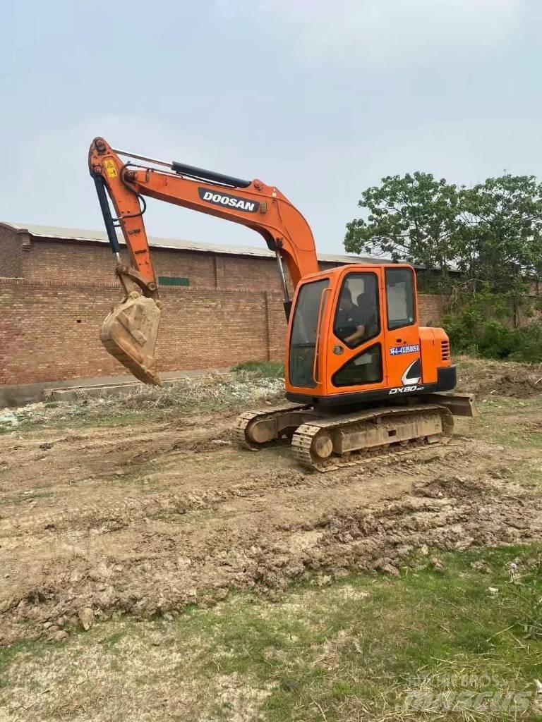 Doosan DX 80 Escavadoras Midi 7t - 12t